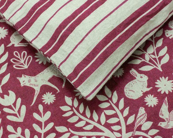 Skandi Woodland Wildberry Red Duvet Set by Furn - Image 4