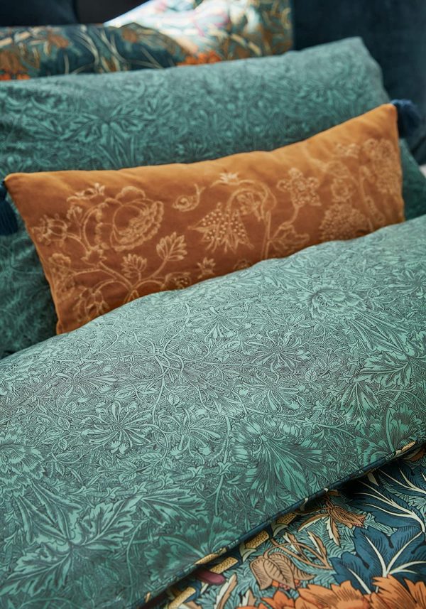 Honeysuckle & Tulip Bedding in Mulberry & Teal by Morris & Co - Image 6