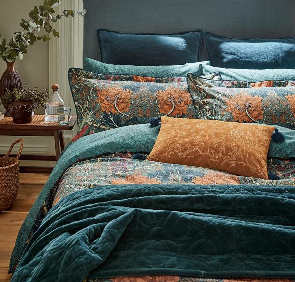 Honeysuckle & Tulip Bedding in Mulberry & Teal by Morris & Co - Image 2