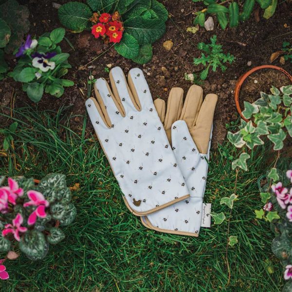 new-wrendale-designs-gardening-gloves