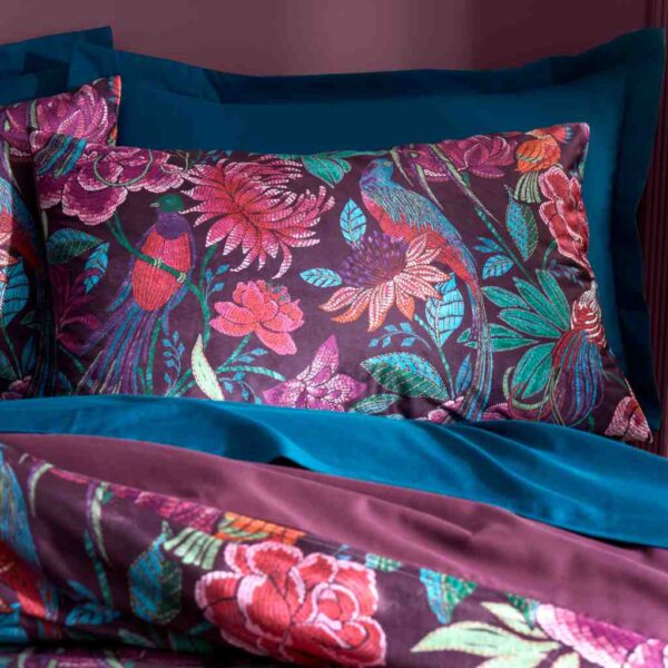 Bridgerton Kate Floral Pillowcase Close Up Image