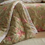 Bridgerton Penelope Floral Bedspread Close Up Image