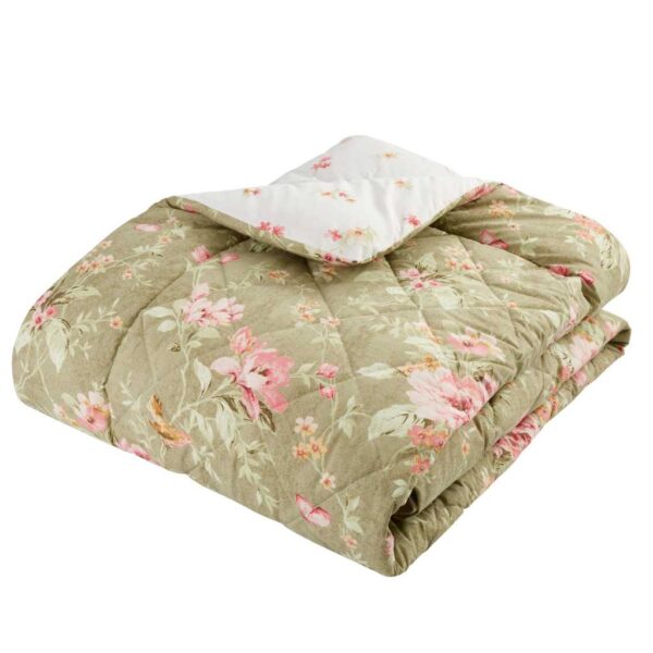 Bridgerton Penelope Floral Bedspread Cut Out Image