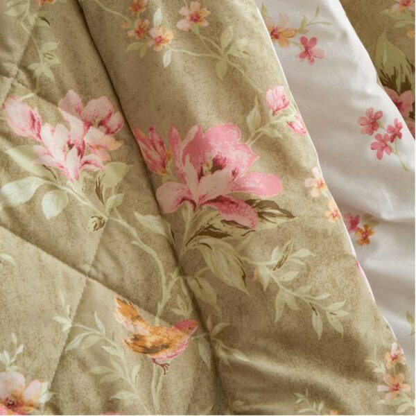 Bridgerton Penelope Floral Bedspread Detail Image