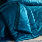 Bridgerton Regal Velvet Bedspread Lifestyle Image