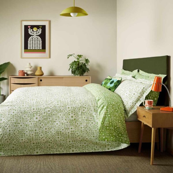 Orla Kiely Criss Cross Stem Basil Green Bedding Reverse Image