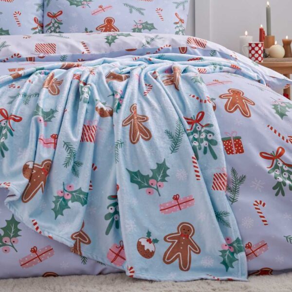 Lansfield Christmas Gingerbread Blue Throw Main Image