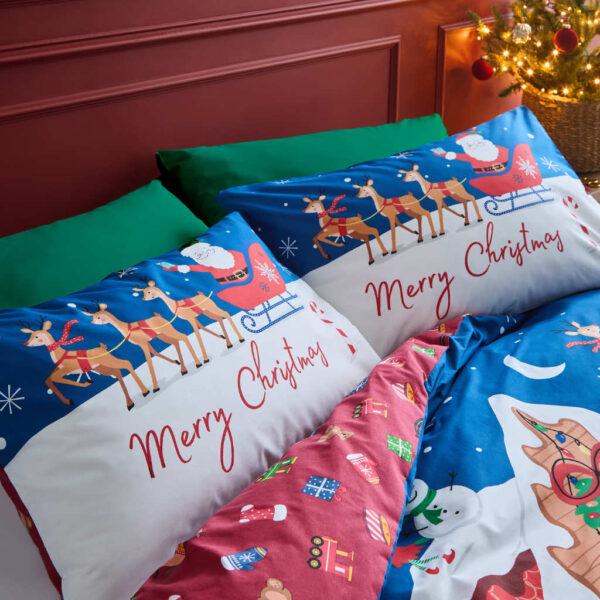 Lansfield Christmas Santa's Workshop Navy Pillowcase Image