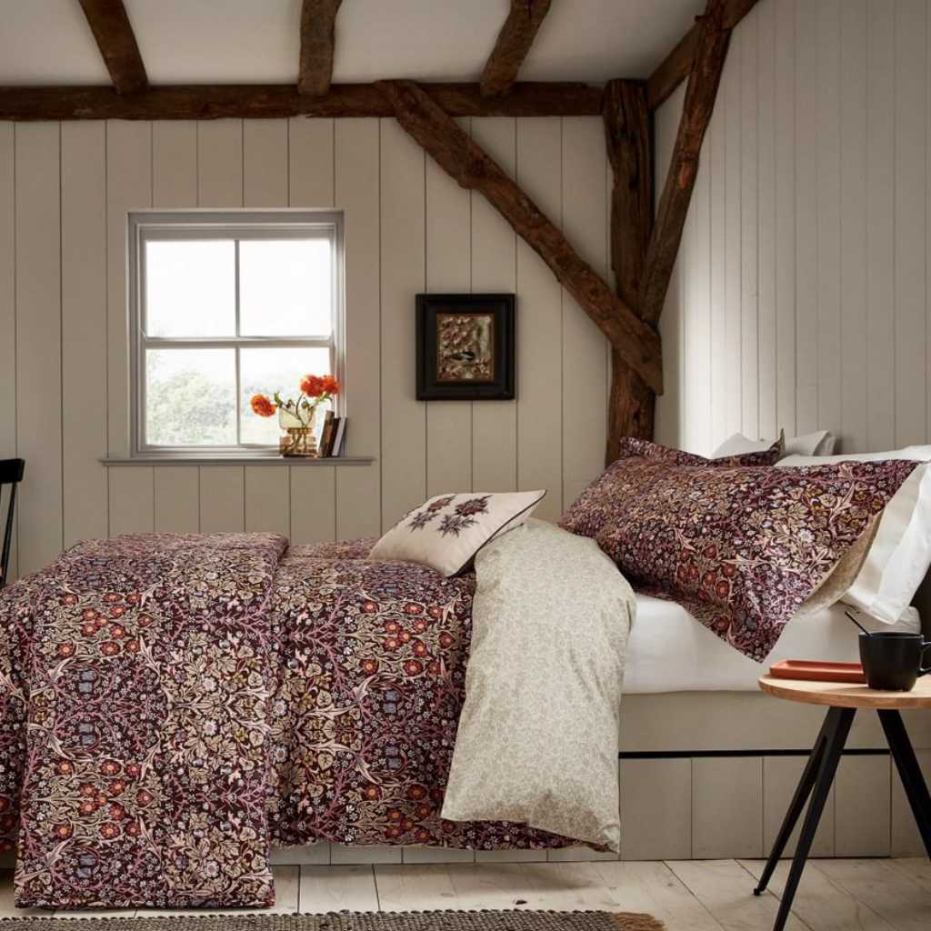 Morris & Co Blackthorn Damson Duvet Cover Set