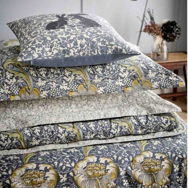 Morris & Co kennet Indigo & Gold duvet cover set stack