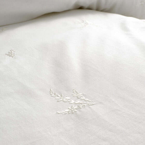 Bianca Lottie Embroidery White Floral Embroidered Detail Image