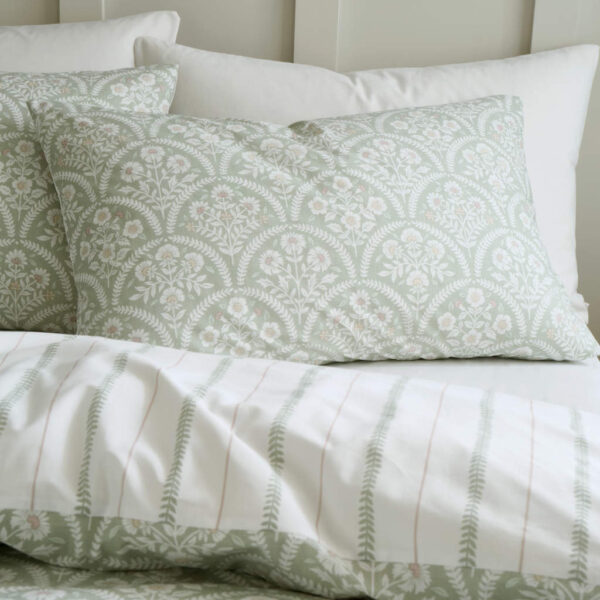 Bianca Scallop Floral Green Pillowcase Image