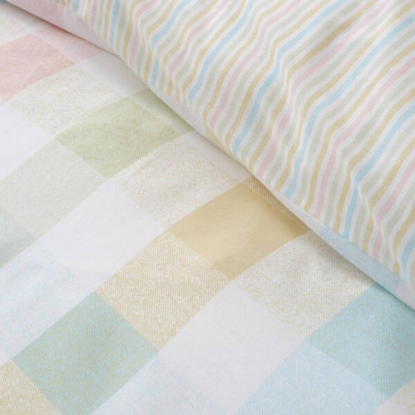 Catherine Lansfield Spring Check Pastel Duvet Cover Set Close Up Image