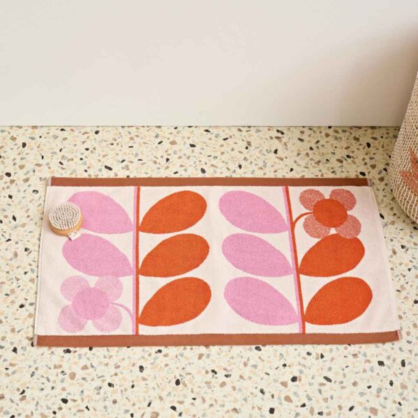 Orla-Kiely-Stem-Bloom-Duo-Blush-Bath-Mat