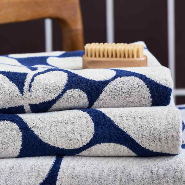 Orla-Kiely-Sycamore-Stripe-Dusk-Blue-Towels-Close-Up