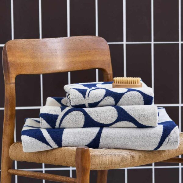 Orla-Kiely-Sycamore-Stripe-Dusk-Blue-Towels-Stack