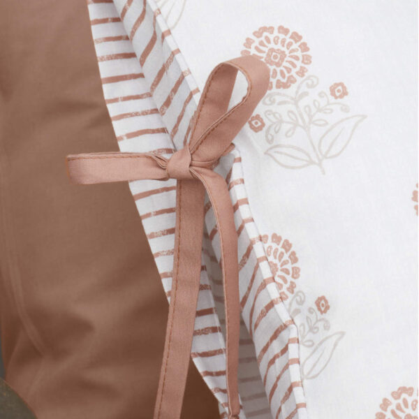 Pineapple Elephant Woodblock Floral Detail Image
