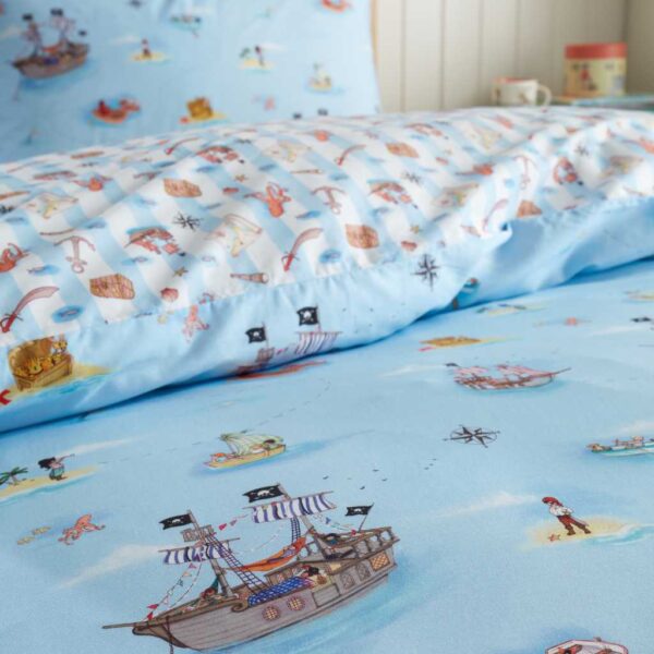 Belle & Boo Childrens Pirate Bedding Close Up Image