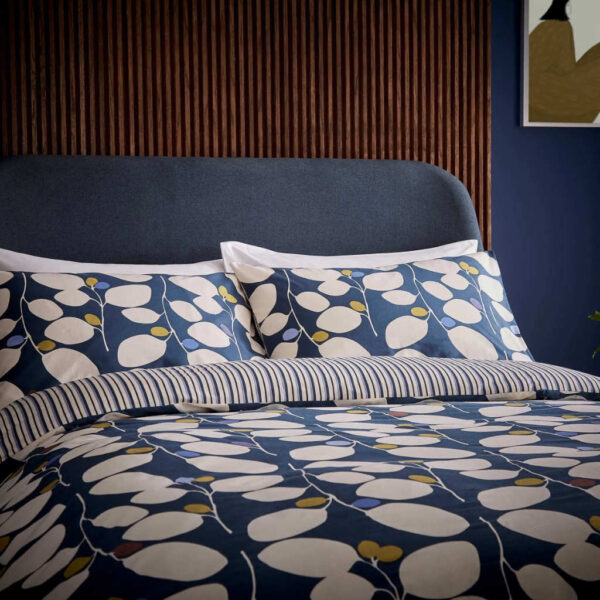 Scandi Blue Floral Bedding Close Up Image