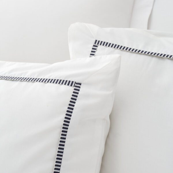 Bianca Contrast Trim Bedding White Black Pillowcase Trim Detail