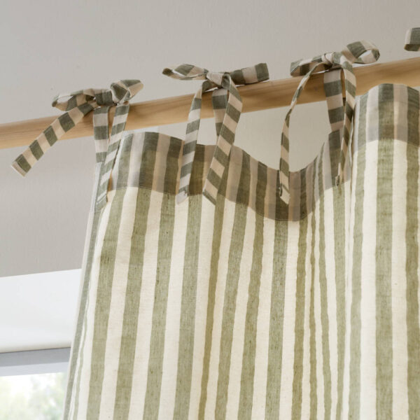 Zanzibar Green Voile Yarn Panel Header Tie Image