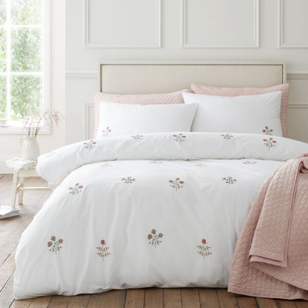 Bianca Embroidered Cotton Bedding Adeline With Accessories Image