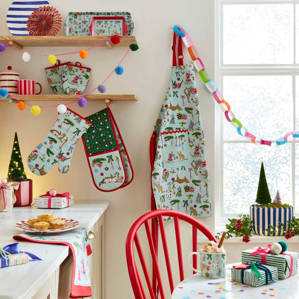 Christmas Cats Lifestyle Image