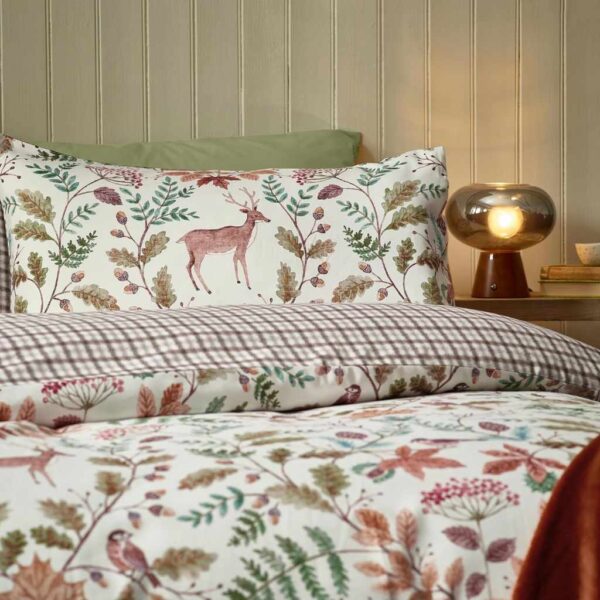 Woodland Stag Cream Duvet Cover Set Showing Pillowcases