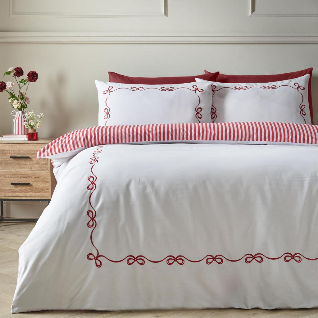 Bow Embroidery Christmas Bedding Lansfield Main Image