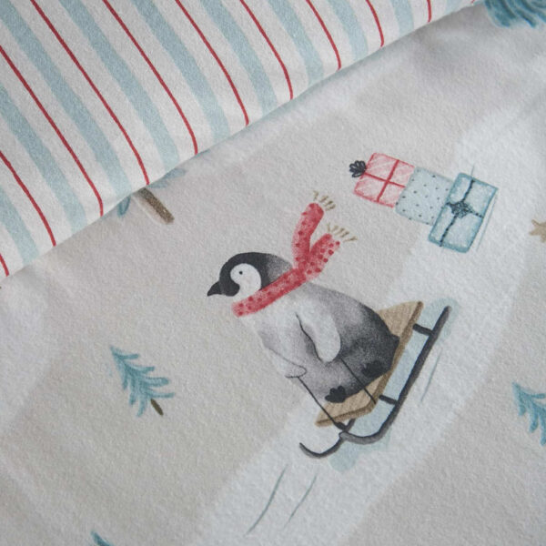 Brushed Christmas Penguins Bedding Lansfield Detail Image