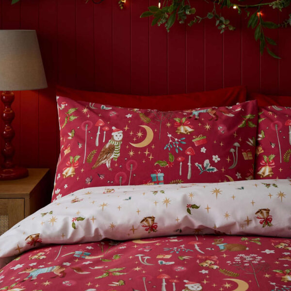 Christmas Enchanted Twilight Bedding Lansfield Pillowcase Image