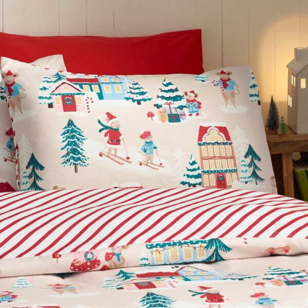 Christmas Mouse Town Bedding Lansfield Pillowcase Image