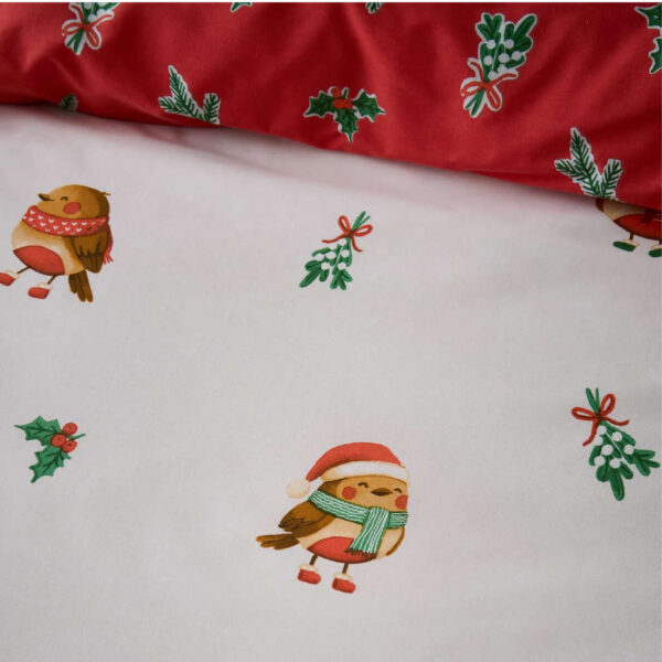 Christmas Robins Red Bedding Lansfield Bedding Detail Image