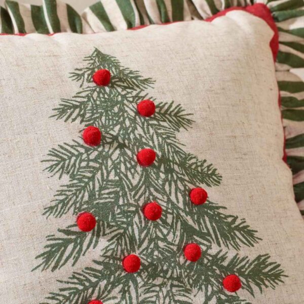 Christmas Tree Green Cushion Lansfield Detail Image