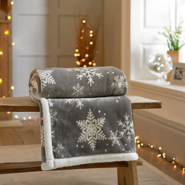 Snowflakes Grey Fleece Throw in Grey with Sherpa Reverse